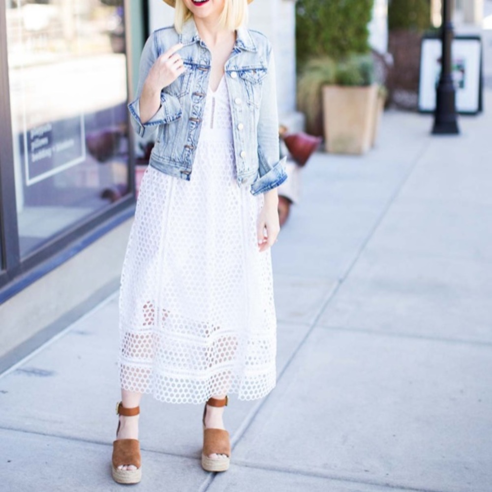 Abercrombie and Fitch White Lace Midi Dress Size S